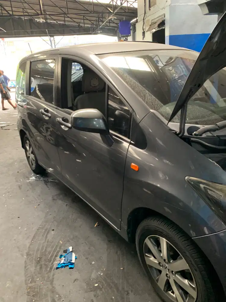 Honda freed 2010 kilometer rendah