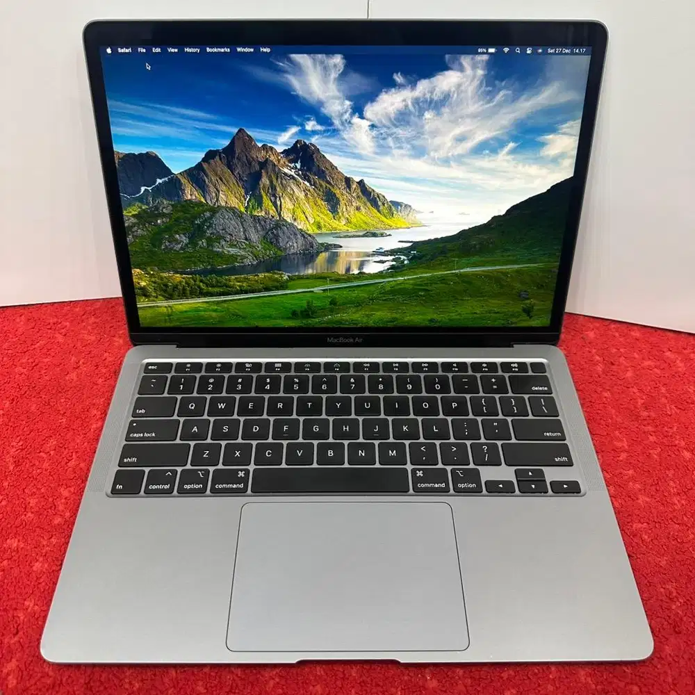 Macbook Air 13 inch, 2020 MWTJ2