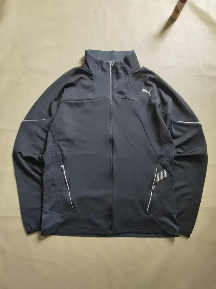 tracktop knit Puma RT RUN used good