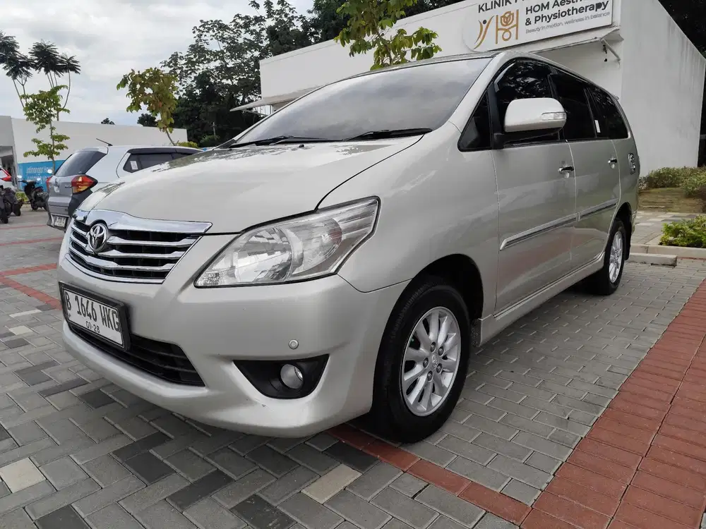 Toyota Kijang Innova V Manual 2013 ISTIMEWA