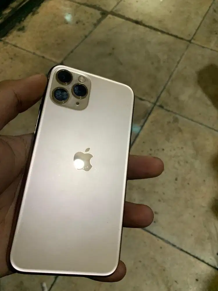 Ip 11 pro 256 di jual