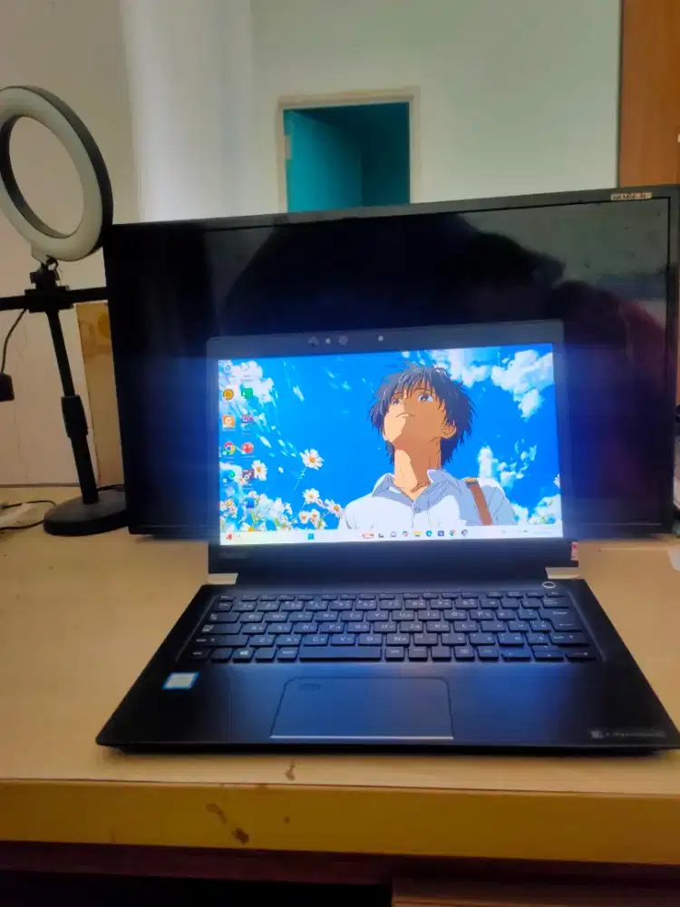 Toshiba core i5 RAM 16GB touchscreen