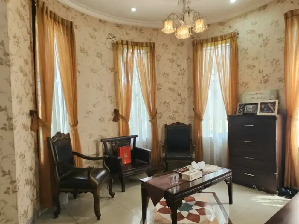 Jual Rumah Mewah Hoek Taman Giri Loka BSD