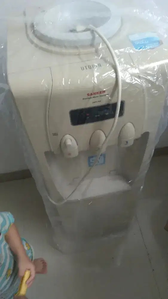 Dispenser SANKEN galon atas