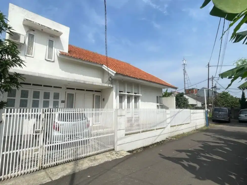 MURAH DI BAWAH HARGA PASAR RUMAH 1,5 LANTAI SIAP HUNI DI ANTAPANI BANDUNG