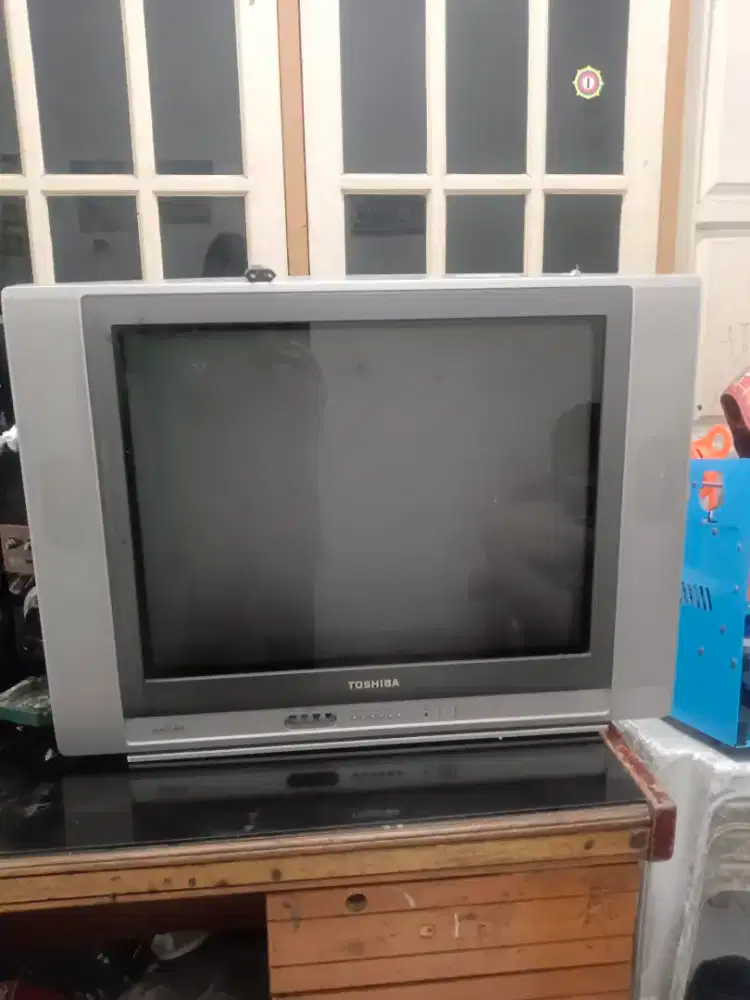 TV TOSHIBA flat 29 inch