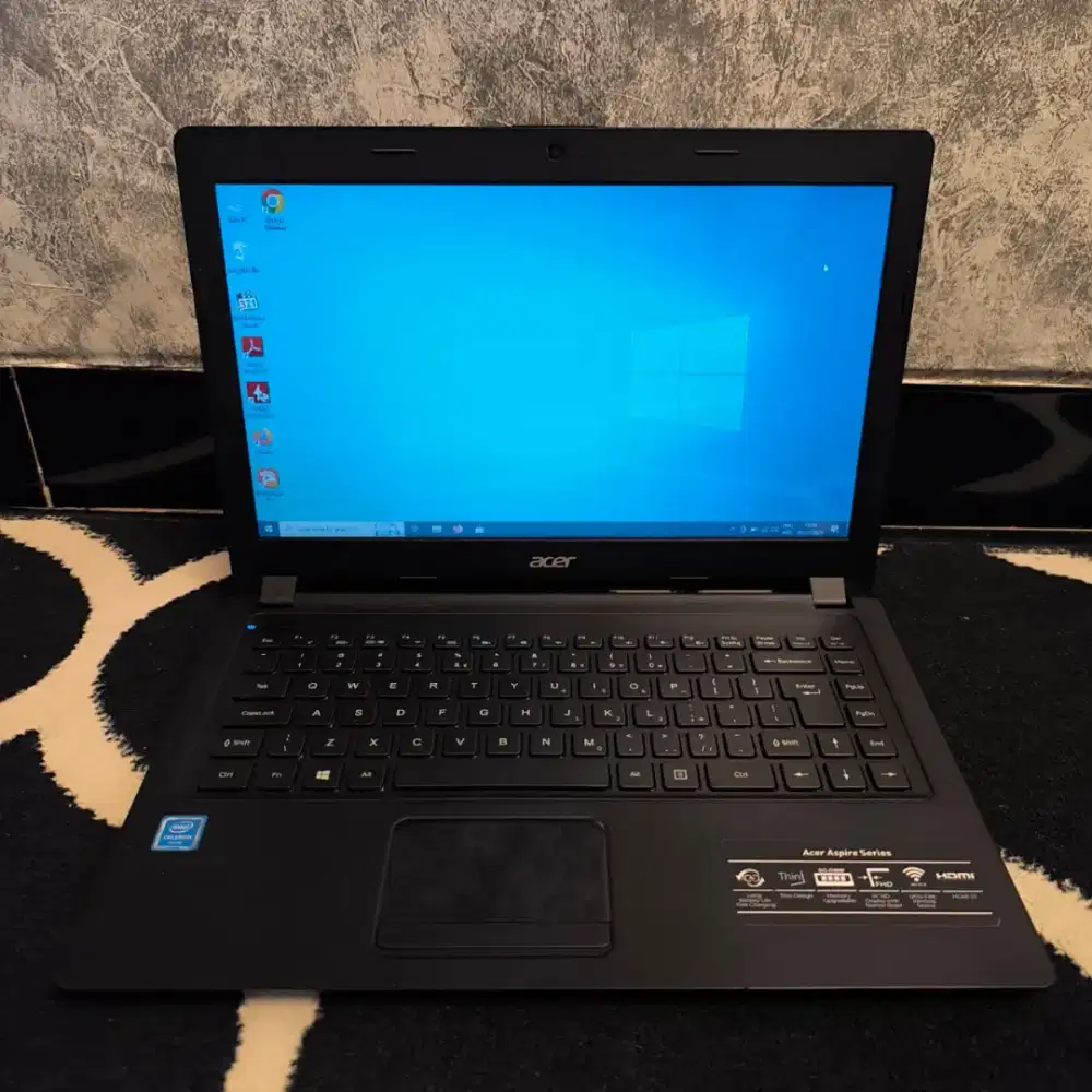 Laptop ACER 14 Celeron RAM 8GB Istimewa