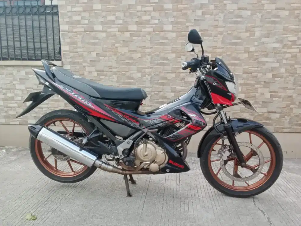 Dijual Suzuki Satria FU thn 2013, mulus komplit pajak panjang