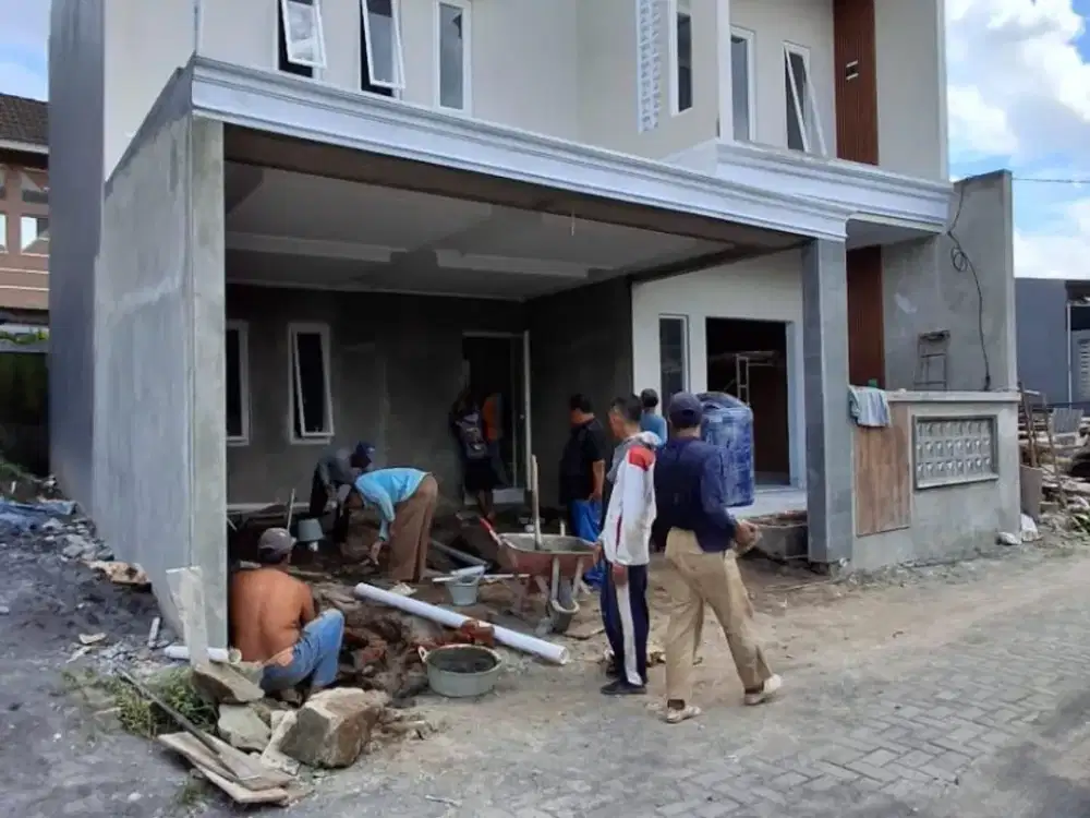 RUMAH DUA LANTAI LOKASI KADIROJO PURWOMARTANI SLEMAN YOGYAKARTA