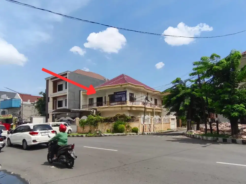 Rumah Murah Komersil Hook Strategis di Raya Darmo Permai Surabaya Barat