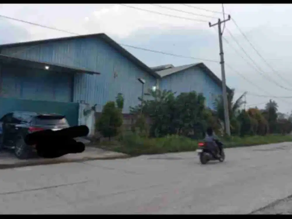 Gudang Cocok untuk segala usaha di Jual/ Sewa, Lokasi Strategis di Komp. Indocement Gunung Putri Bogor.