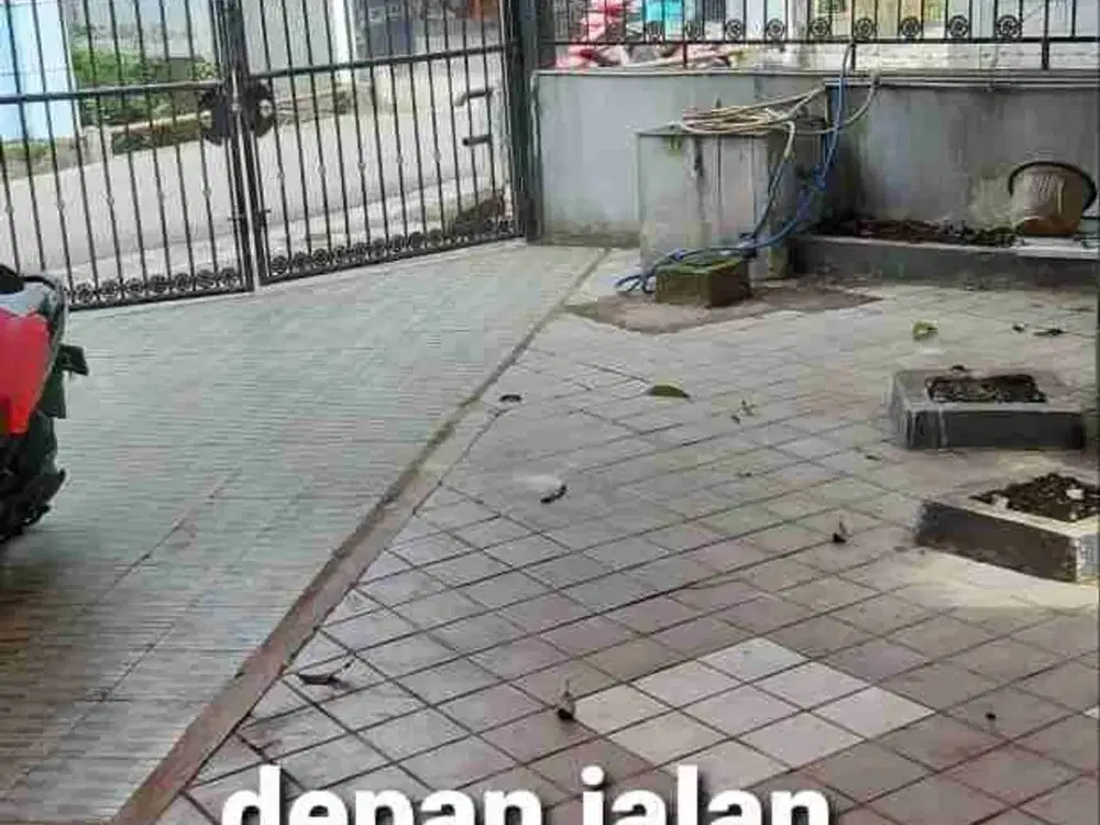 Rumah luas dekat tol Jatiwarna