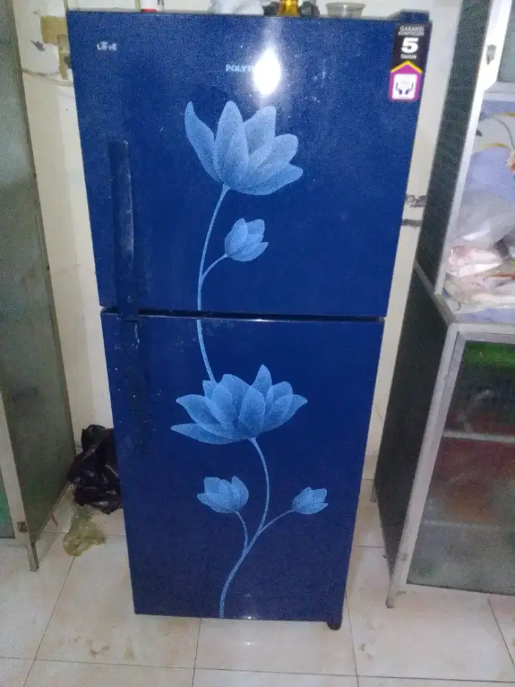 Kulkas Polytron normal dingin Joss berfungsi dengan baik