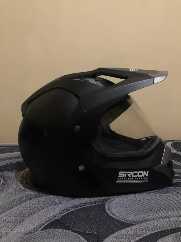 Helm Cargloss Sircon Supermoto