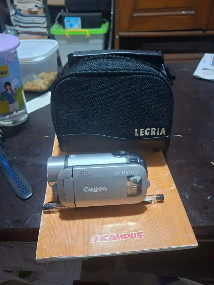 Camcoder Canon LEGIA ES405