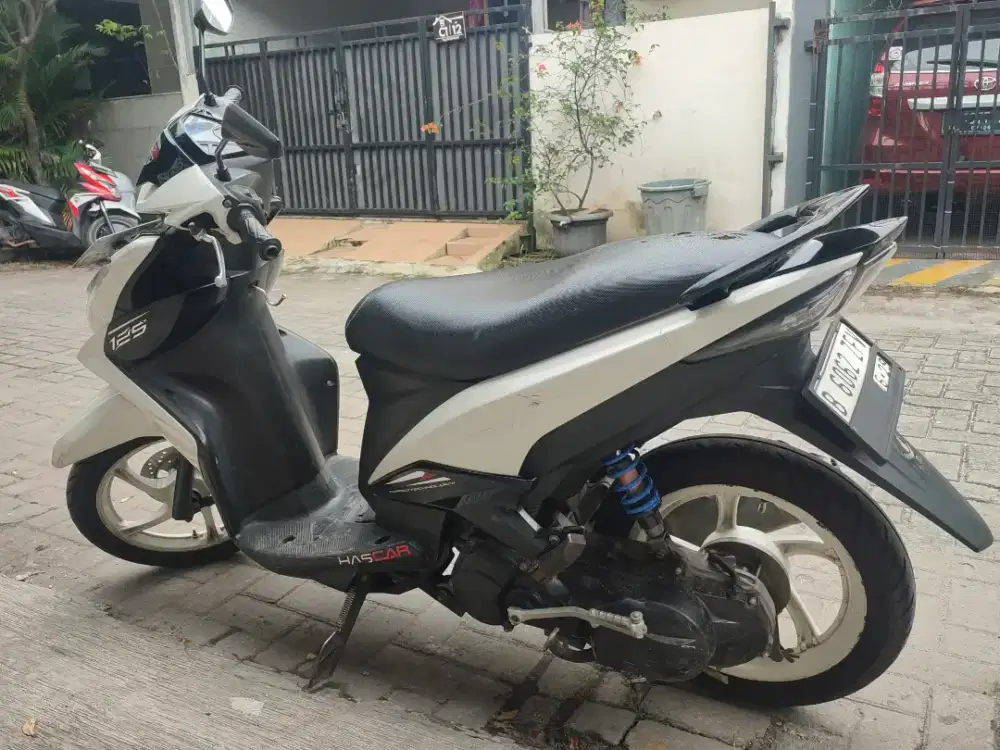 Motor Second Yamaha Xeon RC  tahun 2014/125 cc