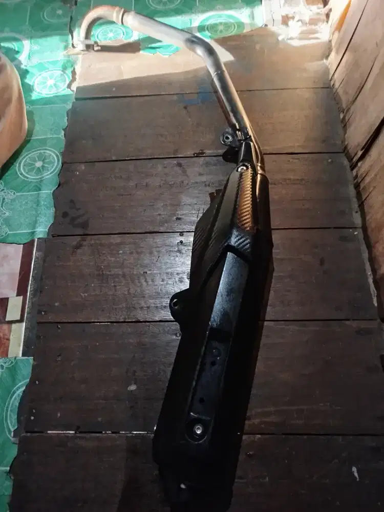 knalpot yamaha r15 v2