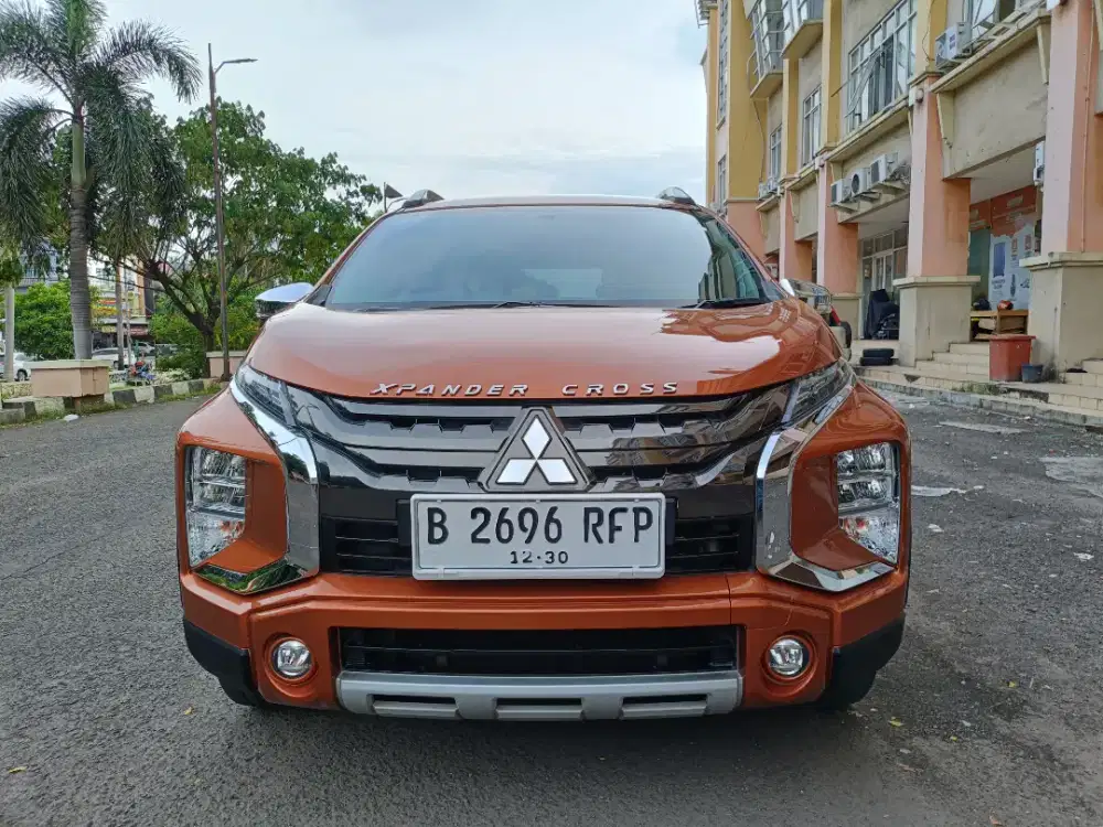 Mitsubishi Xpander Cross AT 2019 Orange Met
