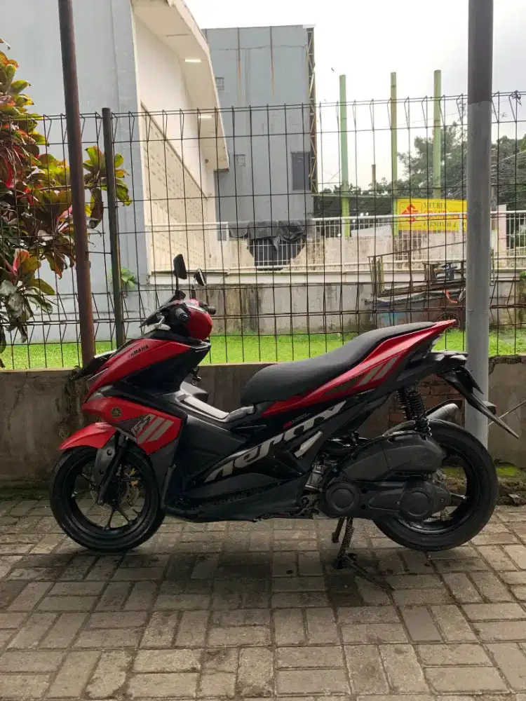 Yamaha aerox 2017 merah istimewa