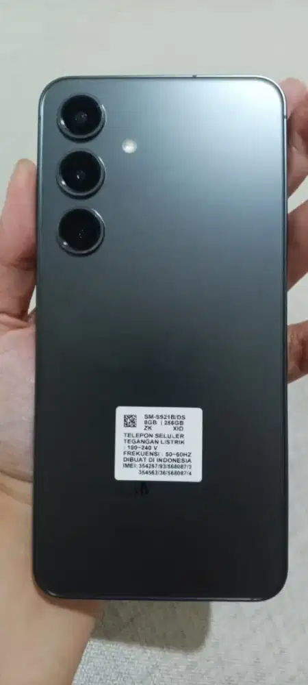 SAMSUNG S24 Basic black