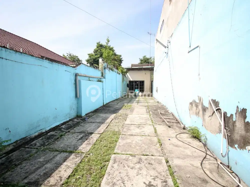 DIJUAL/DISEWA RUMAH & TEMPAT USAHA JALAN HANG LE KIU - INTI KOTA (DEWI NATALIA)