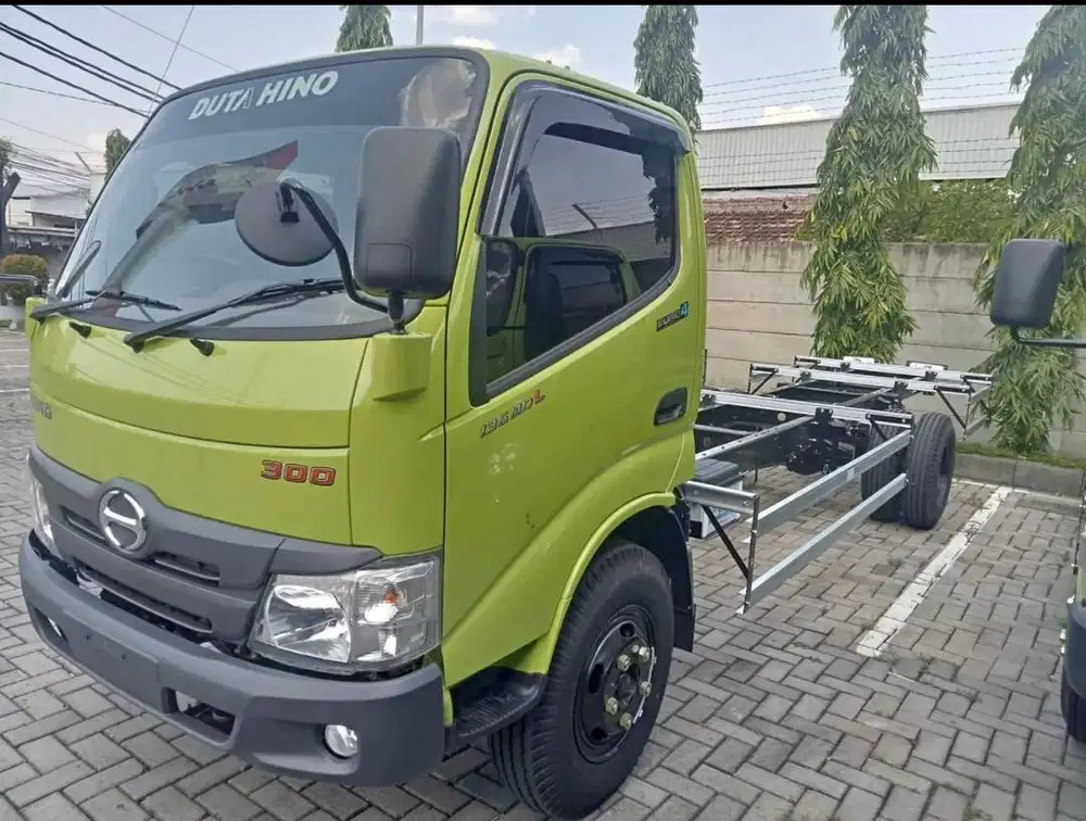 Hino Dutro 300 MULUS