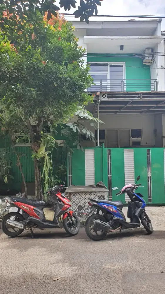 Rumah Permata Depok, 2 lt full furnish lokasi strategis