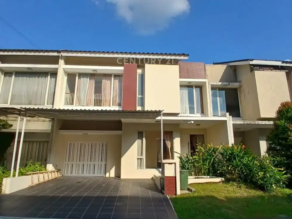 Rumah Siap Huni Dalam Cluster Di Sektor 7 Om17563