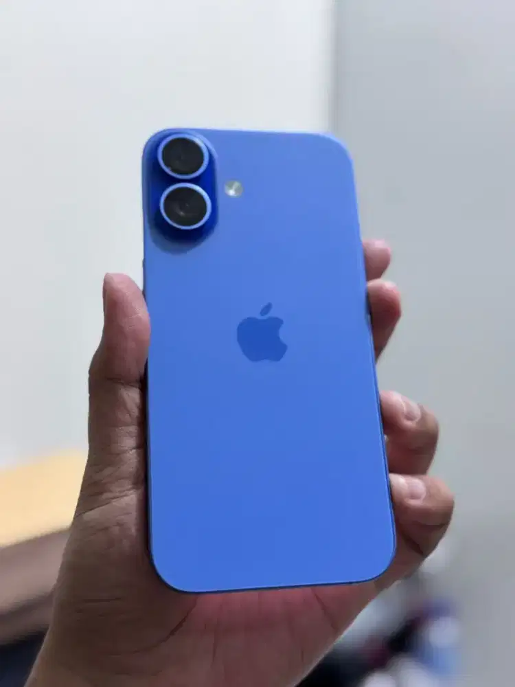 iPhone 16 128gb Resmi iBox Blue Marine Fullset Mulus.