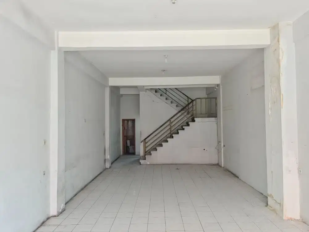 Ruko mangga besar siap huni 4 lantai Jakarta pusat