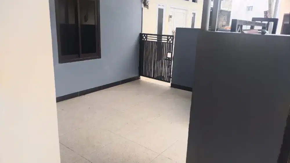 Rumah Dengan Luas Tanah 150m²