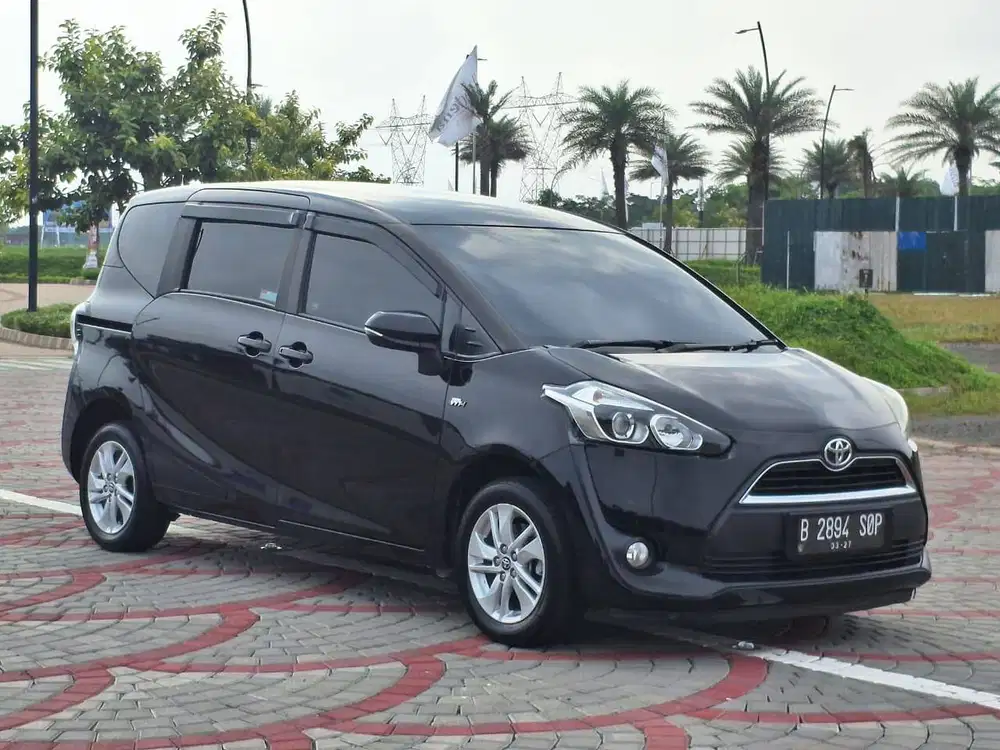 Toyota Sienta G 1.5 AT 2017