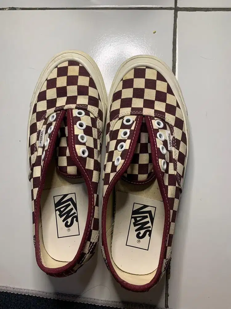 Dijual cepat sepatu vans