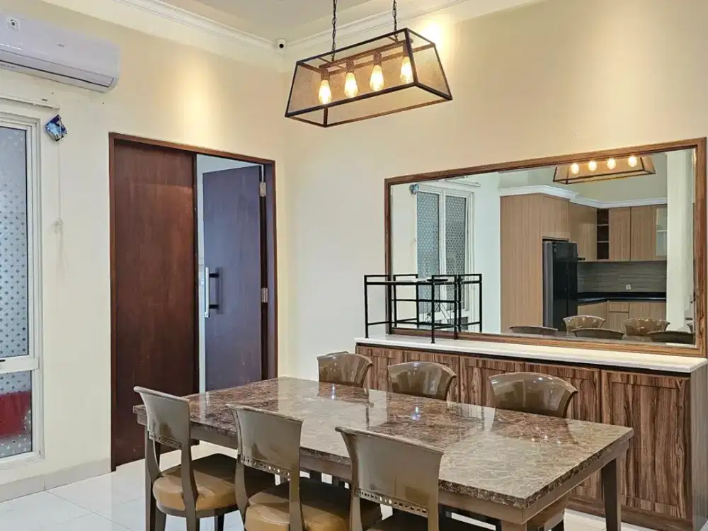 Rumah PIK BGM Area 8x18 2,5lt 4KT full furnish BAGUS mewah