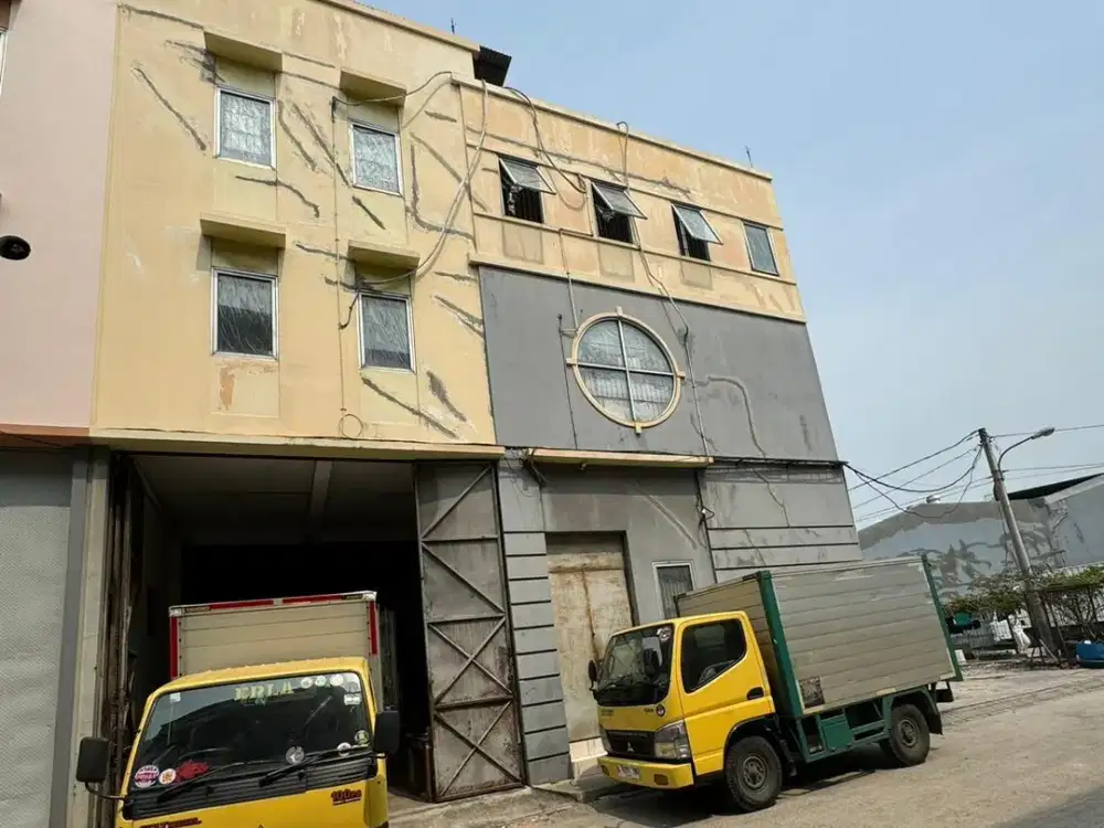 Sewa gudang elang Laut PIK 12x20 gudang 2l