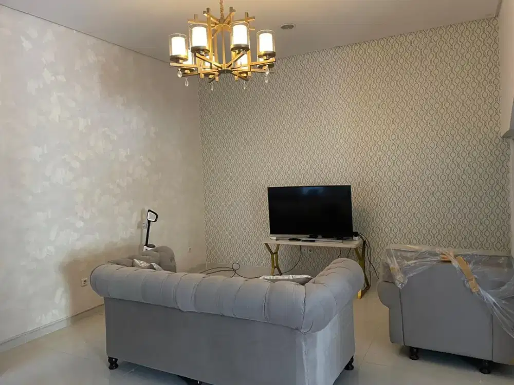 Sewa cepat Rumah PIK 8x14 3lantai furnish bagus rapi dekat mall PIK