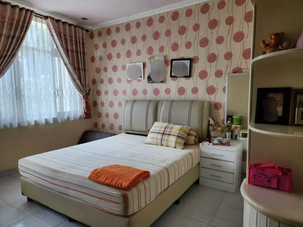 Jual rumah pluit Timur residence 8x20 SHM renov rapi banget