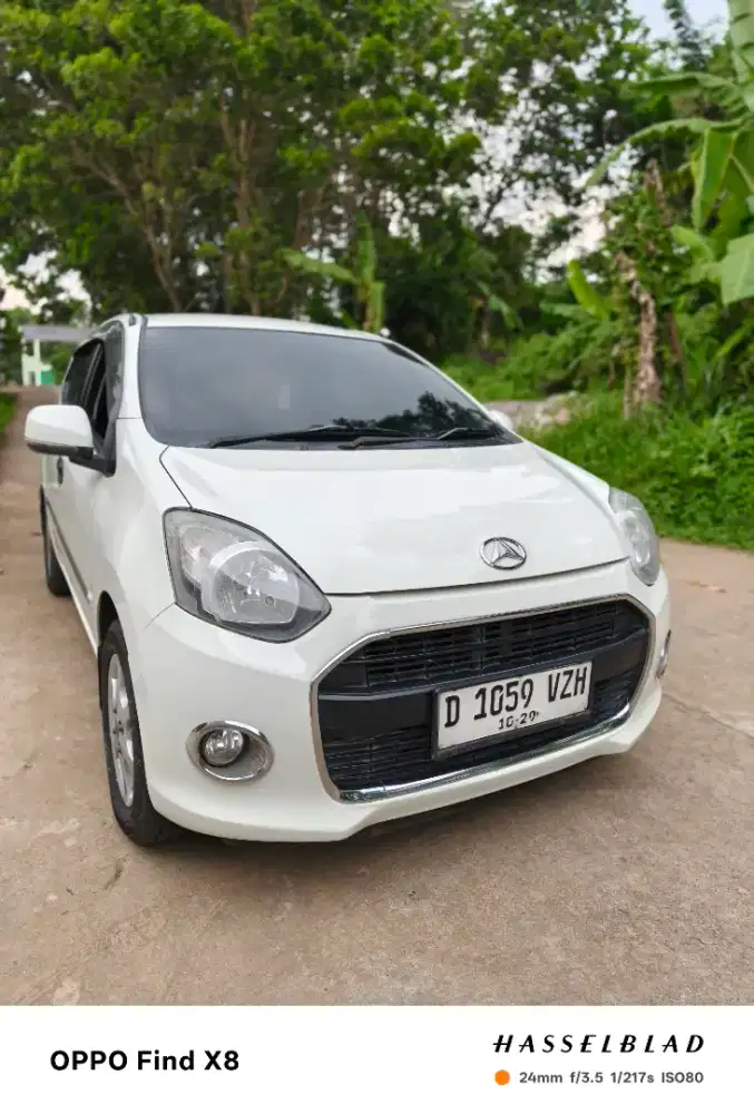 Mobil Kecil irit dan Lincah, Daihatsu Ayla X manual, putih mulus