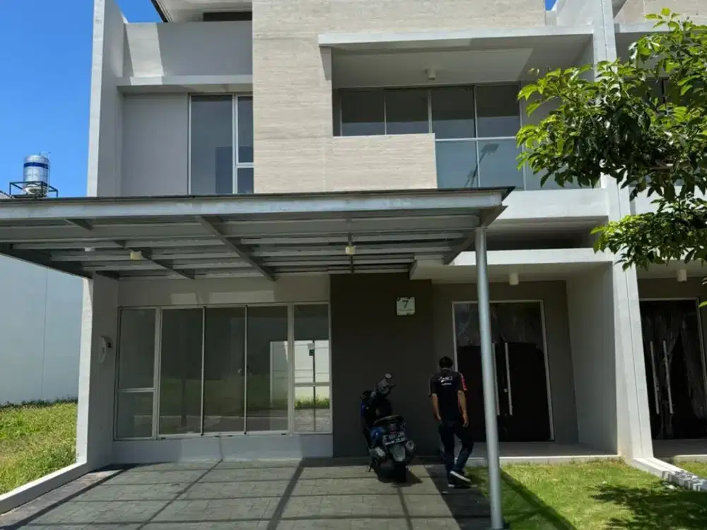 Jual Rumah Golf Island PIK 8x25 PALM bisa KPR Full bangunan harga nego