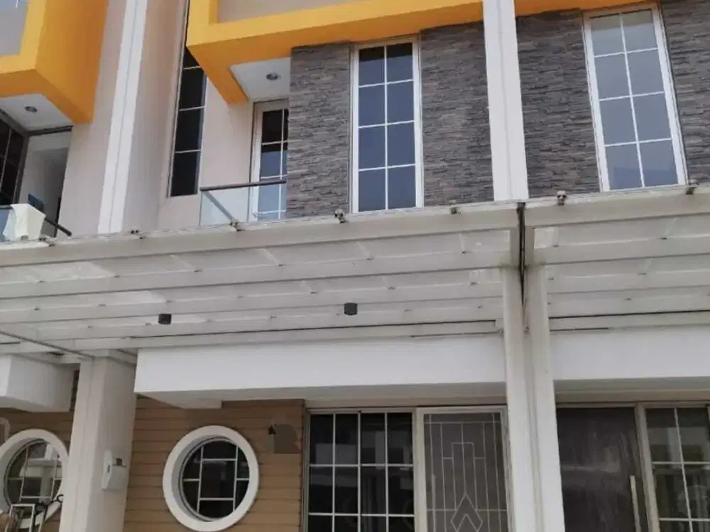 Jual Rumah PIK 2 type 4.5x10 3 lantai ada AC Termurah