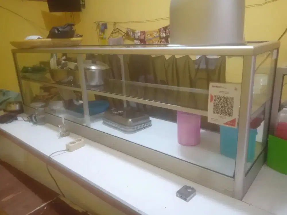 Etalase warung nasi