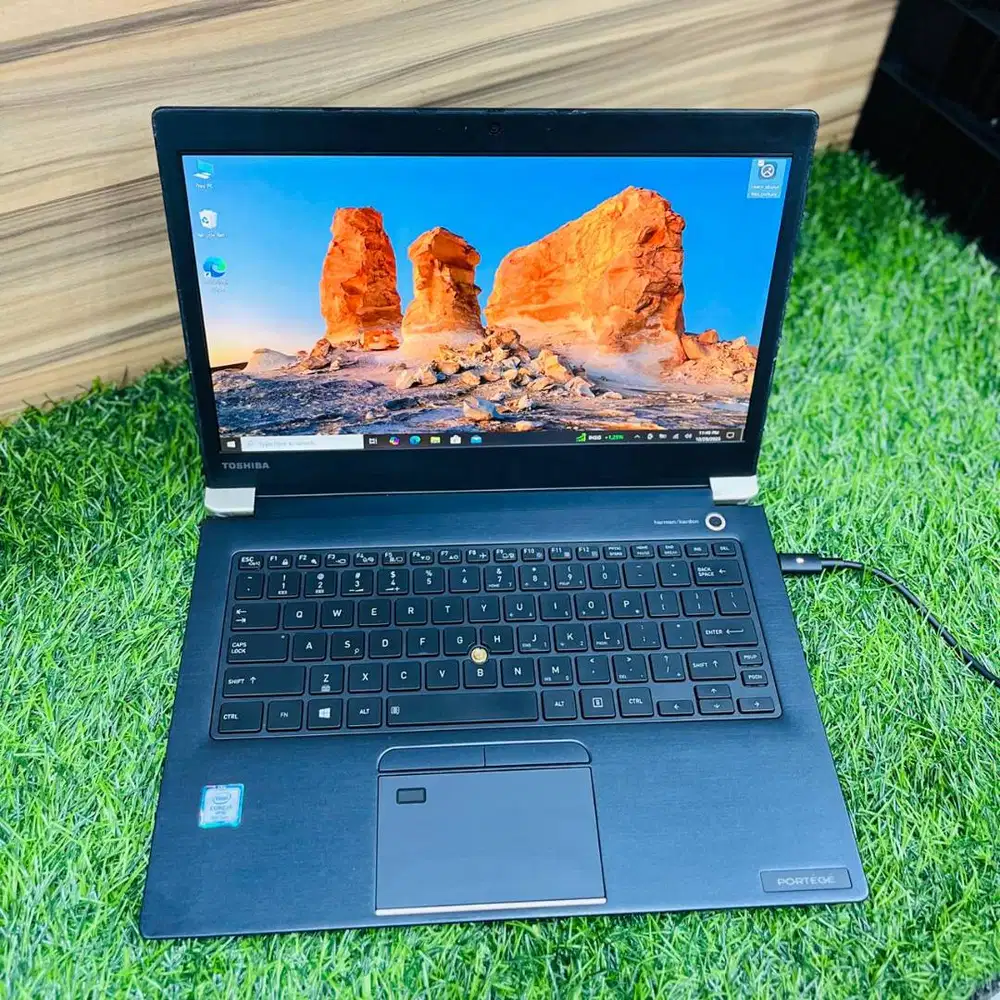 Laptop Toshiba Portage X30-E Core i7 gen8  Ram 8Gb 13inch N-DC