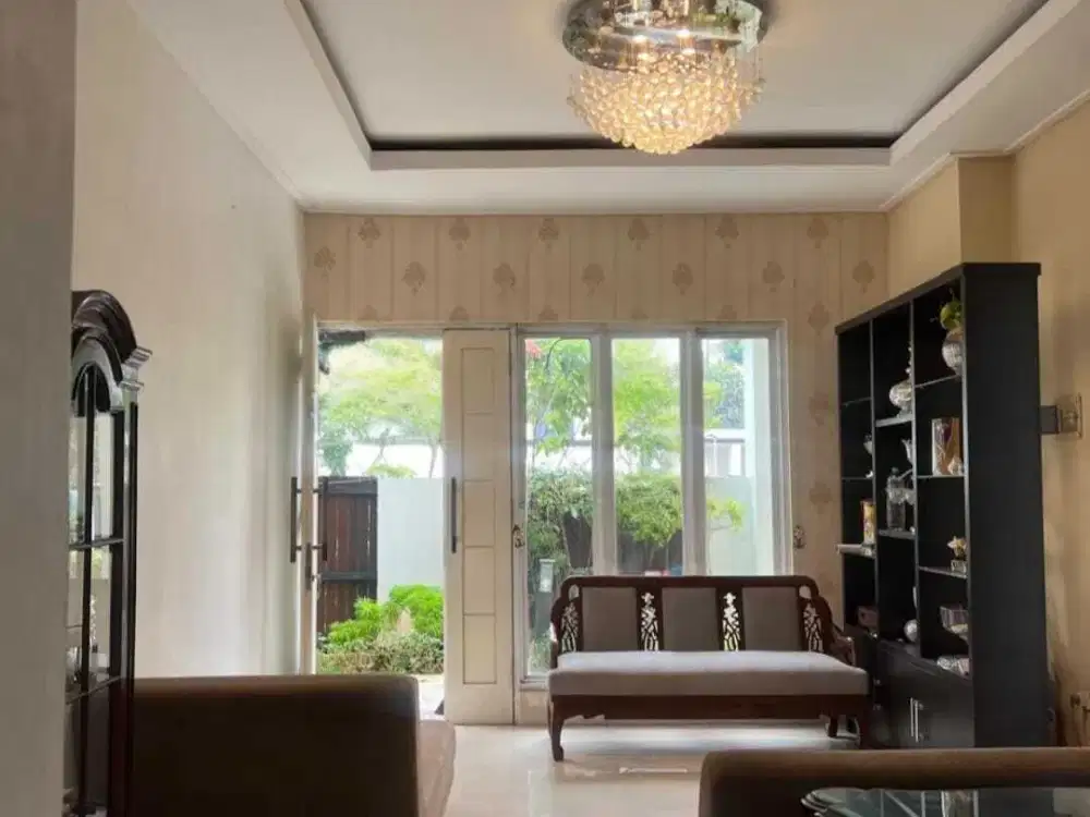 Di Jual Rumah Bagus 2 lantai Di Villa Melati Mas