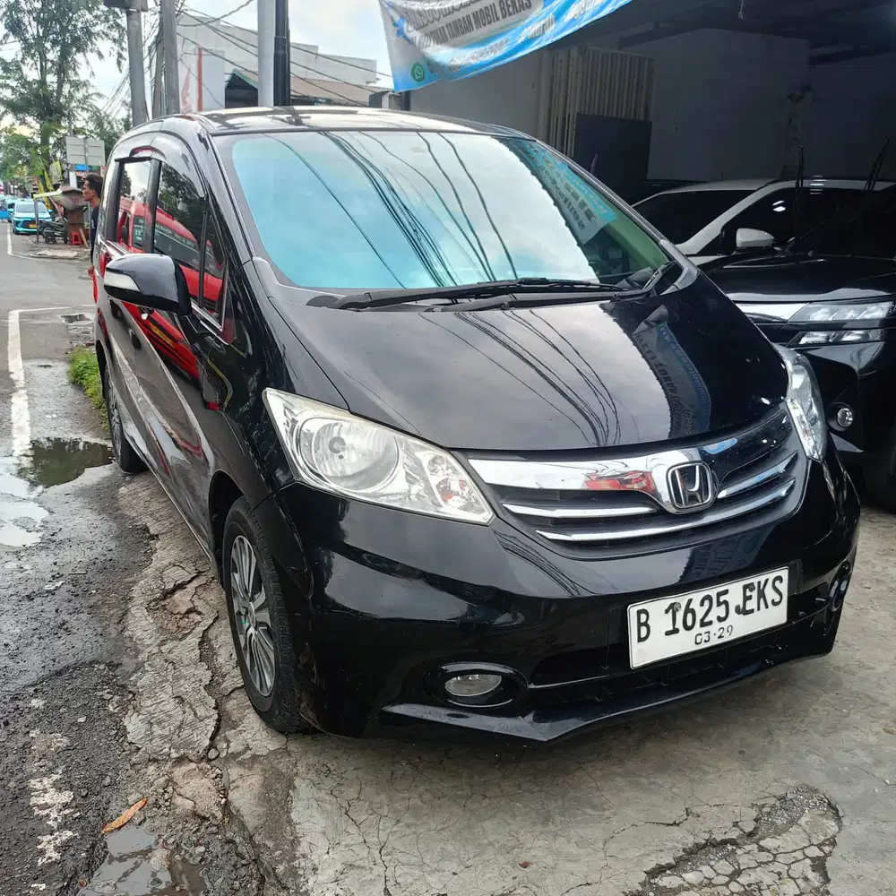 HONDA FREED PSD 2013