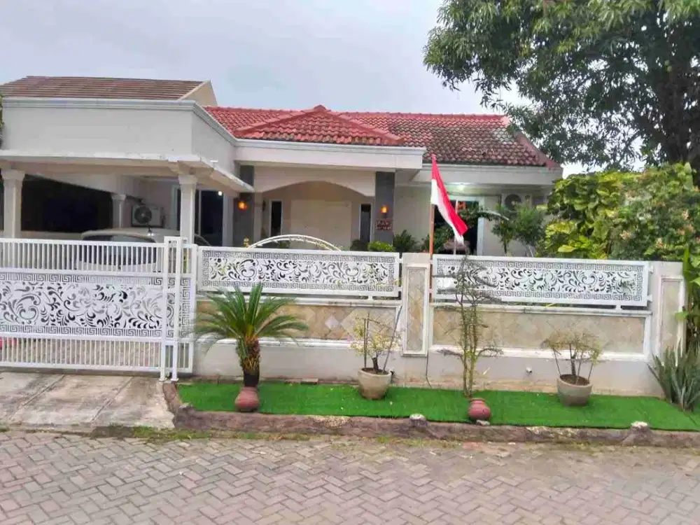 Rumah Metro Cilegon Ada Kolam Ikan