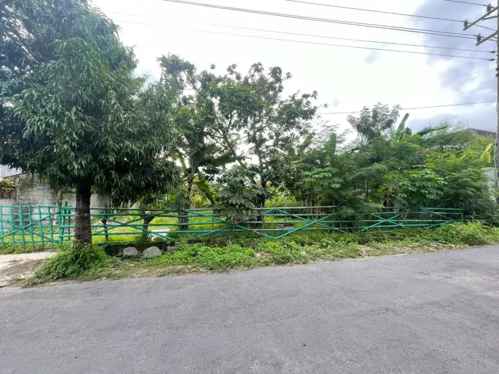 Dijual tanah area premium, pinggir jalan kayen raya jl kaliurang km 7 utara kampus UGM, SHM pekarangan