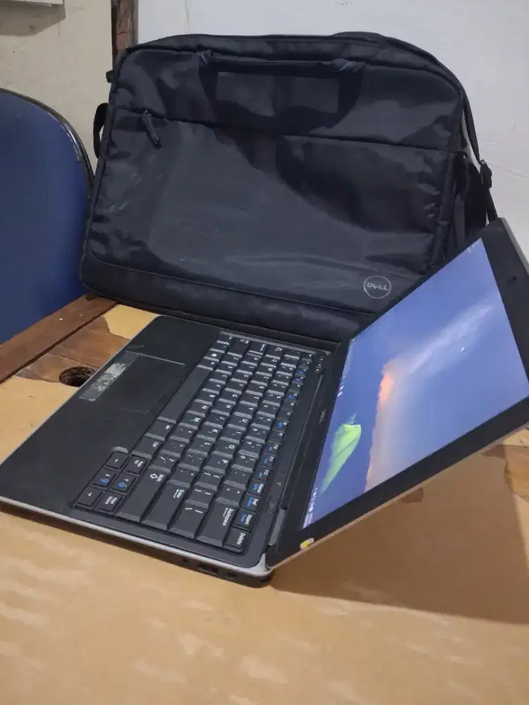 Laptop Dell Latitude E7240 Core i5