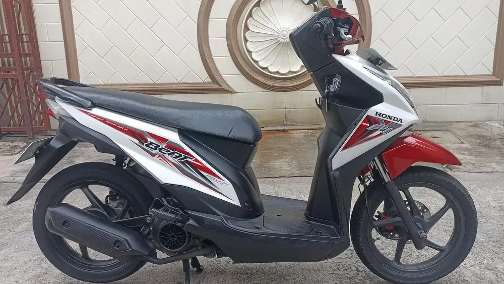 Honda beat esp tahun 2015.