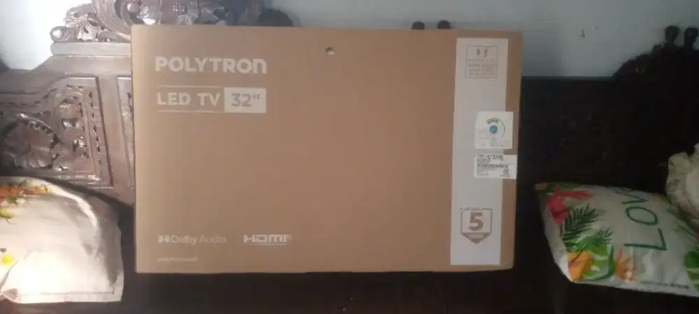 TV LED Polytron 32 inch type PLD - 32V1853