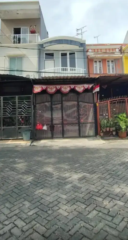 Rumah 2 Lantai Permata Taman Palem